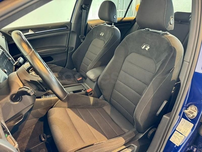 Usado VW Golf VIII R 300 CV (220 kW) 2020 Azul Berlina