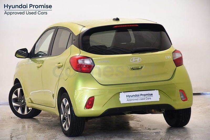 Usado Hyundai i10 63 CV (46 kW) 2025 Verde Utilitario