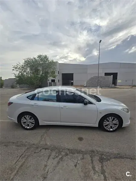 Usado Mazda 6 Active 140 CV (102 kW) 2009 Blanco Berlina