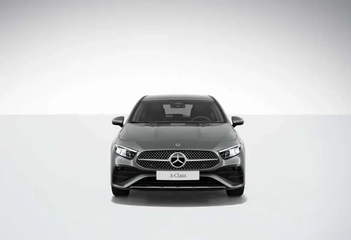 Usado Mercedes A180 109 CV (80 kW) 2024 Gris Utilitario