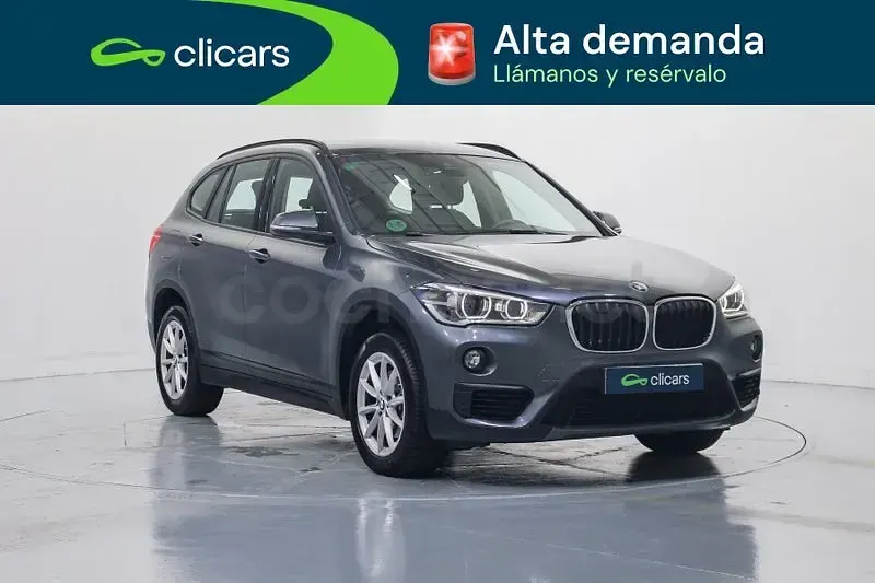 Usado BMW X1 150 CV (110 kW) 2018 Gris / plata SUV