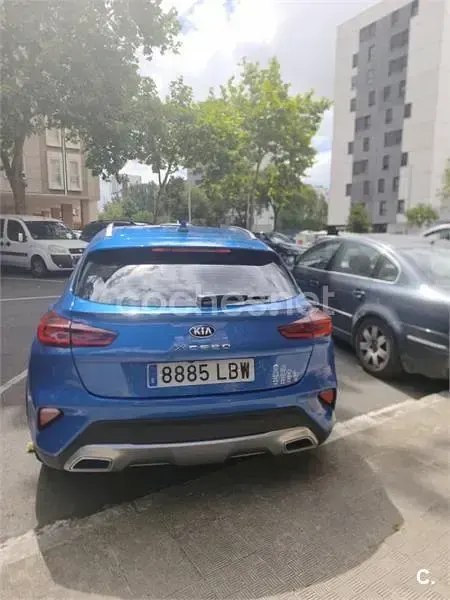 Usado Kia XCeed 115 CV (84 kW) 2019 Azul SUV