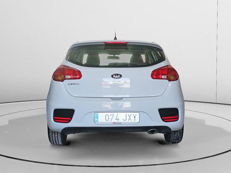 Usado Kia Ceed Plus 91 CV (66 kW) 2017 Blanco Utilitario