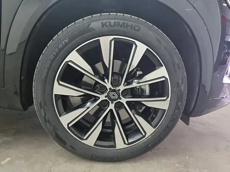 Usado Renault Austral Techno 131 CV (96 kW) 2024 Negro SUV