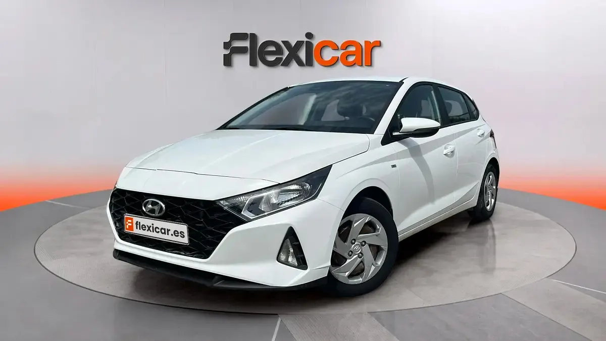 Usado Hyundai i20 100 CV (73 kW) 2021 Blanco Utilitario