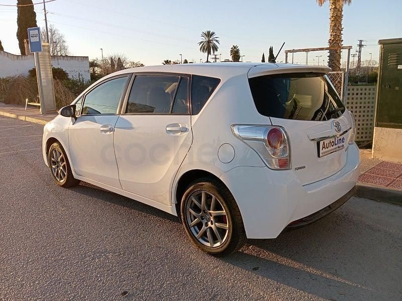Usado Toyota Verso Advance 132 CV (97 kW) 2013 Blanco Monovolumen
