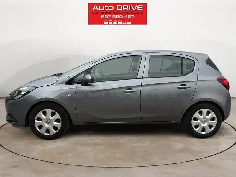 Usado Opel Corsa Expression 75 CV (55 kW) 2018 Gris / plata Utilitario