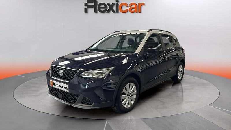 Usado Seat Arona Style 110 CV (80 kW) 2022 Azul SUV