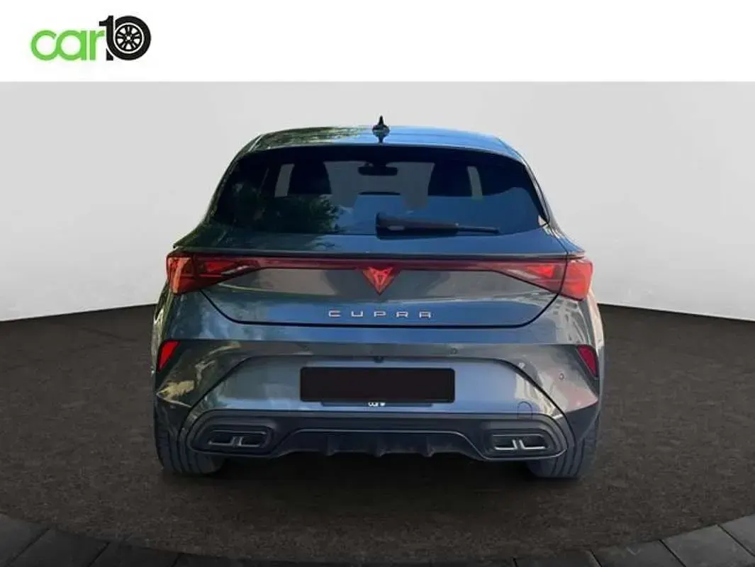 Usado Cupra Leon 150 CV (110 kW) 2025 Gris Utilitario