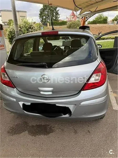 Usado Opel Corsa Expression 75 CV (55 kW) 2014 Gris / plata Utilitario