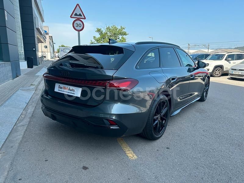 Usado Audi A5 Ambiente 204 CV (150 kW) 2024 Gris / plata Familiar