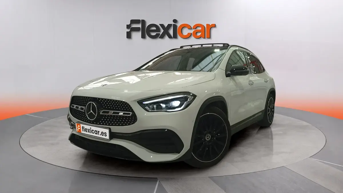 Usado Mercedes GLA220 190 CV (139 kW) 2022 Blanco SUV