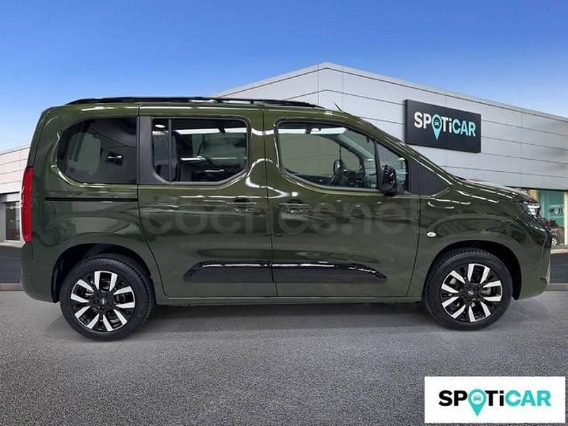 Usado Opel Combo S 130 CV (95 kW) 2024 Verde Monovolumen