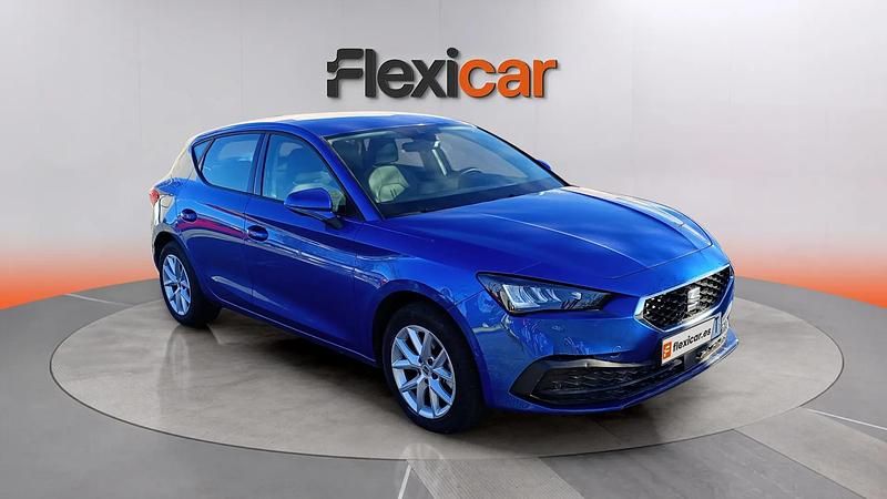 Usado Seat Leon Style 116 CV (85 kW) 2024 Azul Familiar