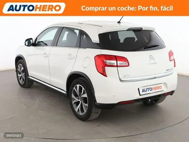 Usado Citroën C4 115 CV (84 kW) 2016 Blanco SUV