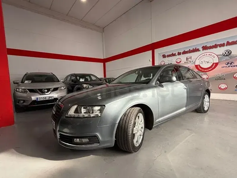 Usado Audi A6 170 CV (125 kW) 2010 Gris / plata Berlina