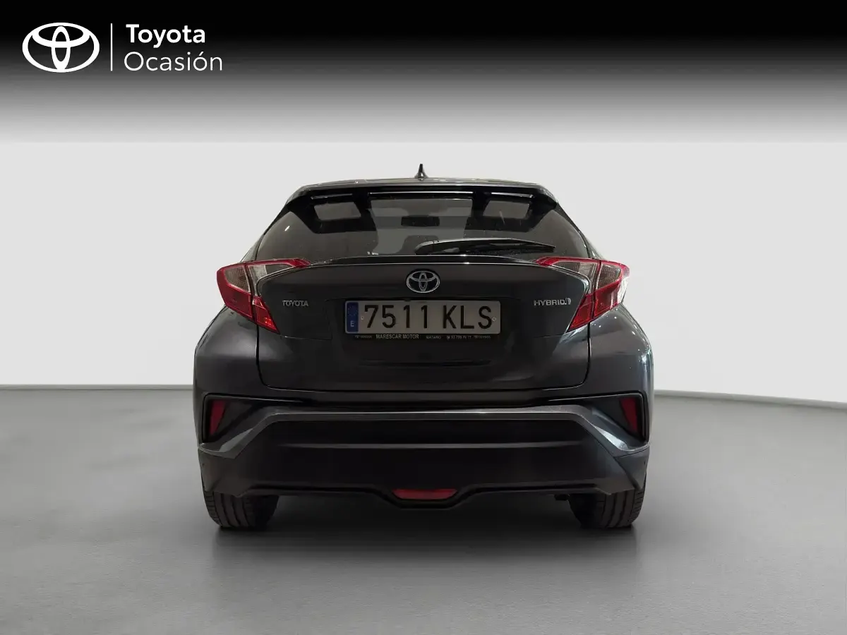 Usado Toyota C-HR Advance 122 CV (89 kW) 2018 Gris / plata SUV
