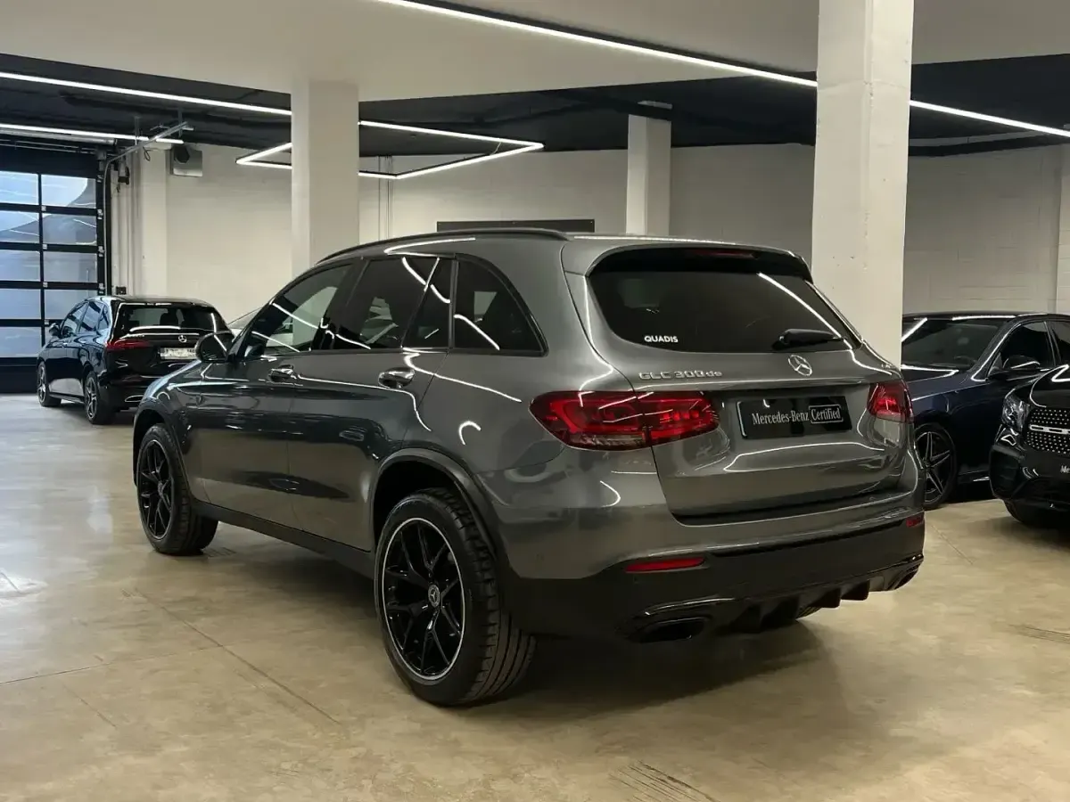 Usado Mercedes GLC300de 306 CV (225 kW) 2022 Gris SUV
