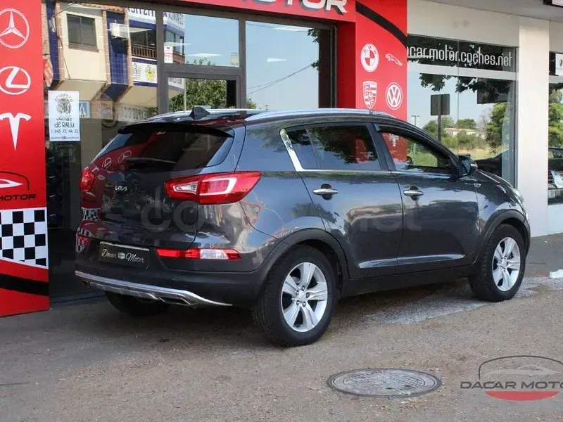 Usado Kia Sportage 115 CV (84 kW) 2011 Gris / plata SUV