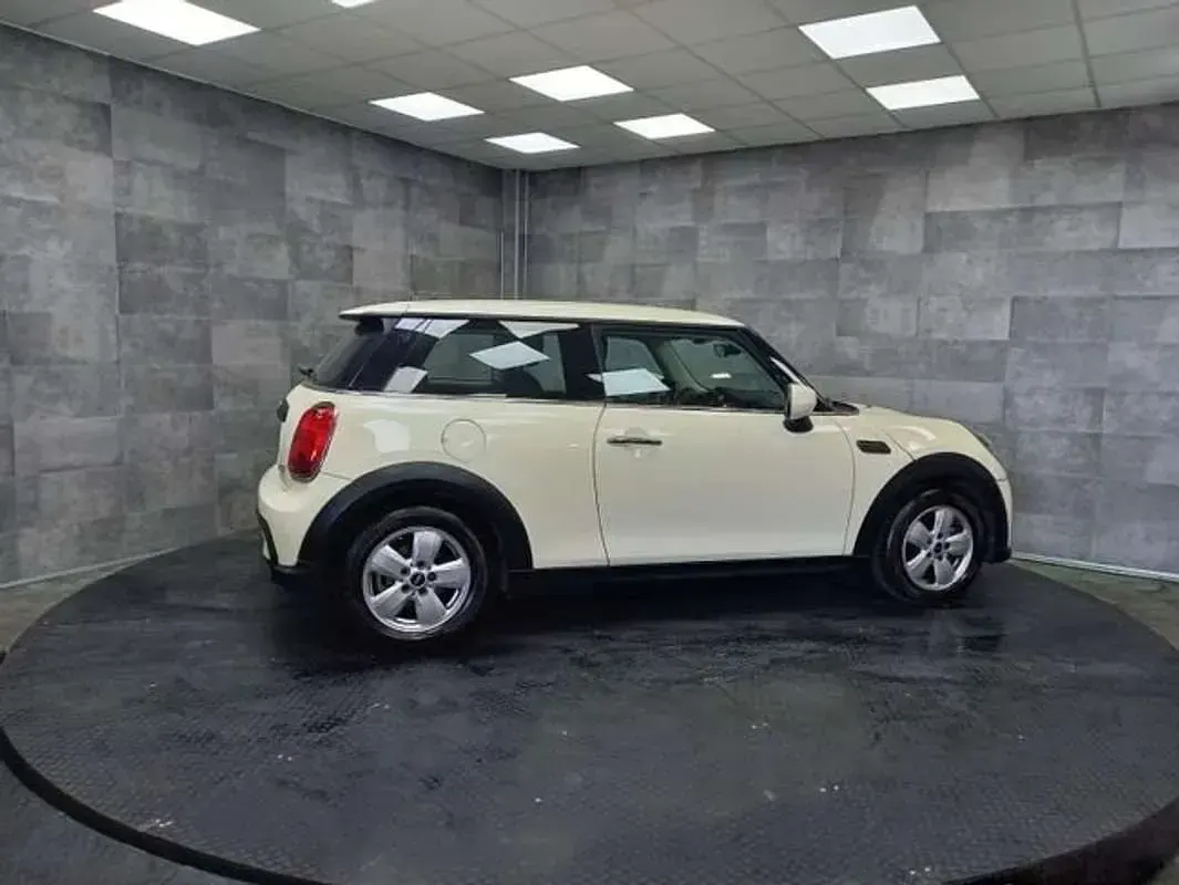 Usado Mini ONE 102 CV (75 kW) 2022 Blanco Utilitario