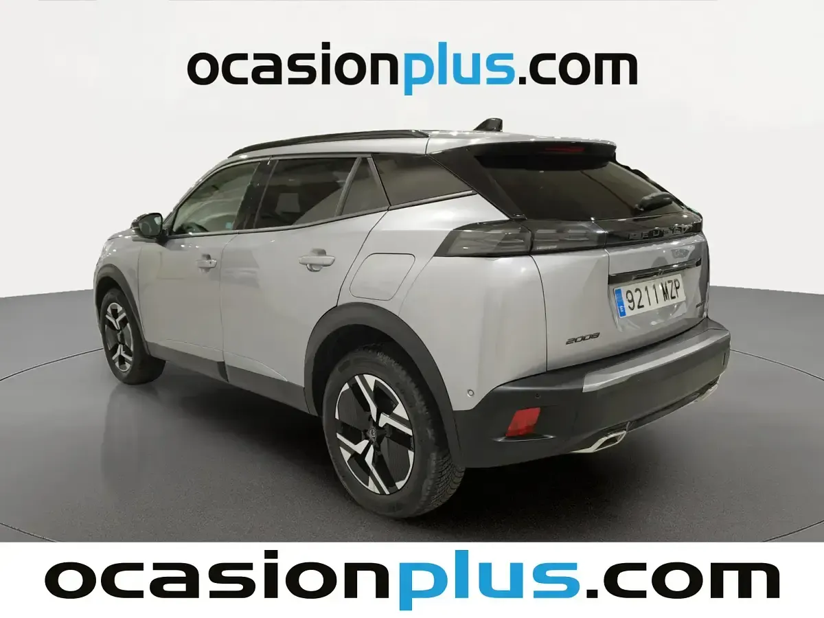 Usado Peugeot 2008 Allure 145 CV (106 kW) 2025 Gris SUV