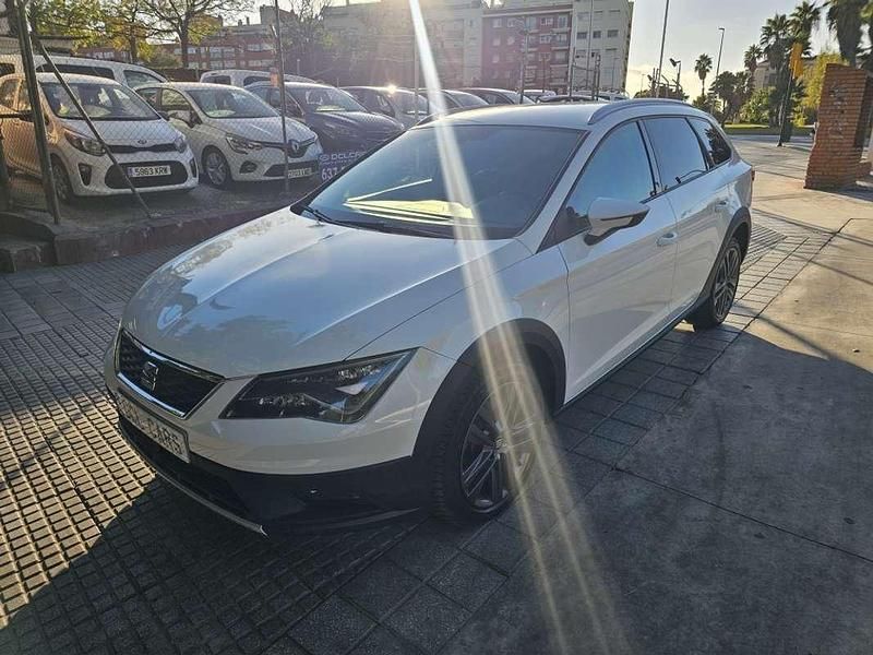 Usado Seat Leon ST XCELLENCE 150 CV (110 kW) 2018 Blanco Familiar