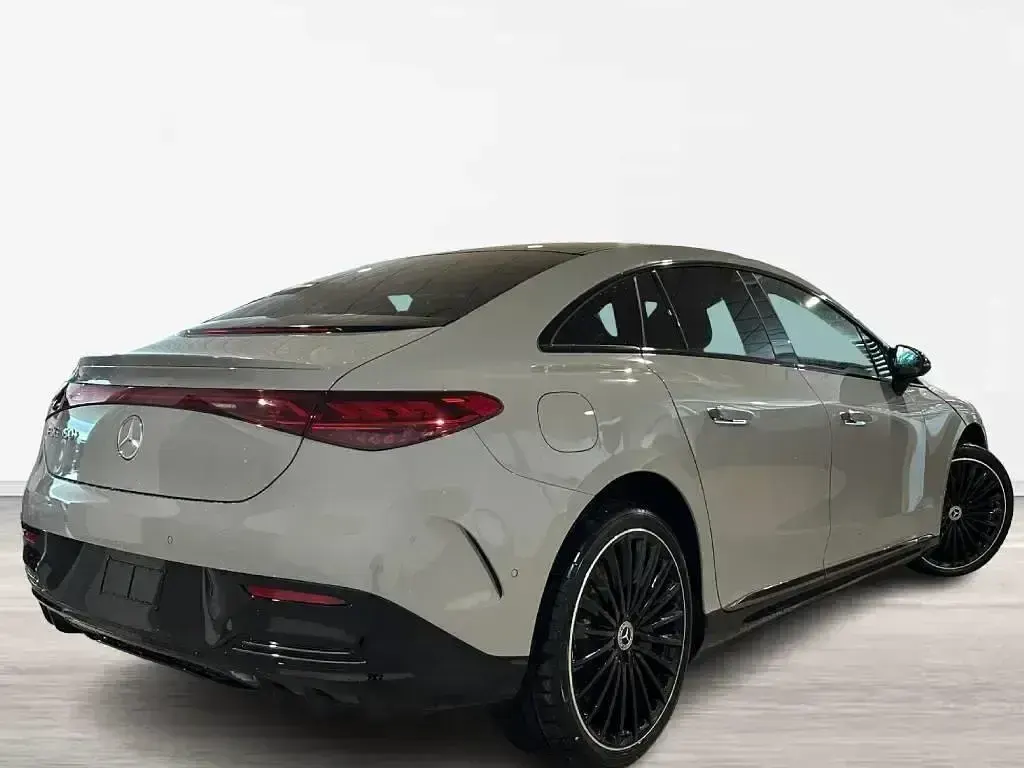 Neu Mercedes EQE350 AMG 235 kW (320 PS) 2026 Grau Limousine