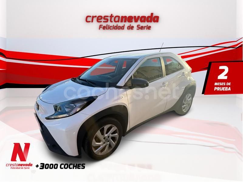 Blanco Usado 2022 Toyota Aygo X Play SUV | 13.990 € (Buen precio) - Imagen 1/4