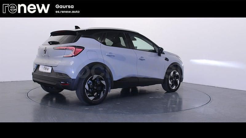 Usado Renault Captur Techno 100 CV (73 kW) 2025 Gris / plata SUV