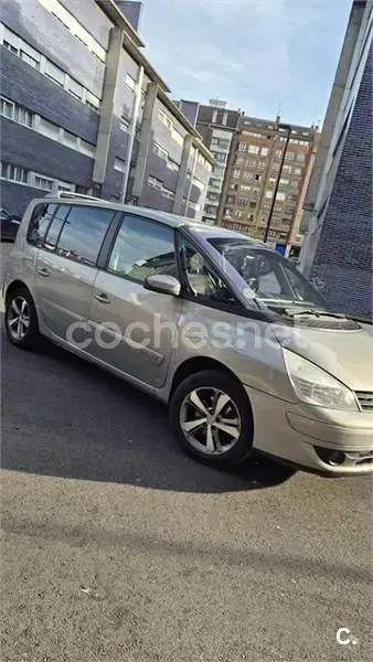 Usado Renault Espace Authentique 130 CV (95 kW) 2006 Gris / plata Monovolumen
