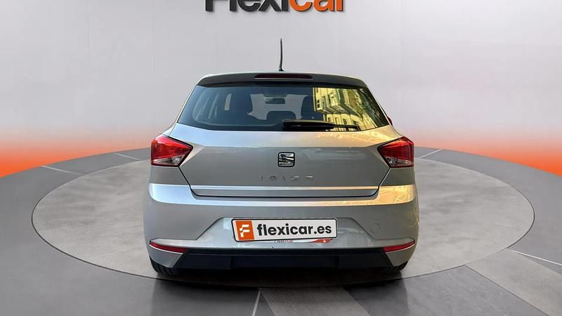 Usado Seat Ibiza Reference 80 CV (58 kW) 2020 Gris Utilitario