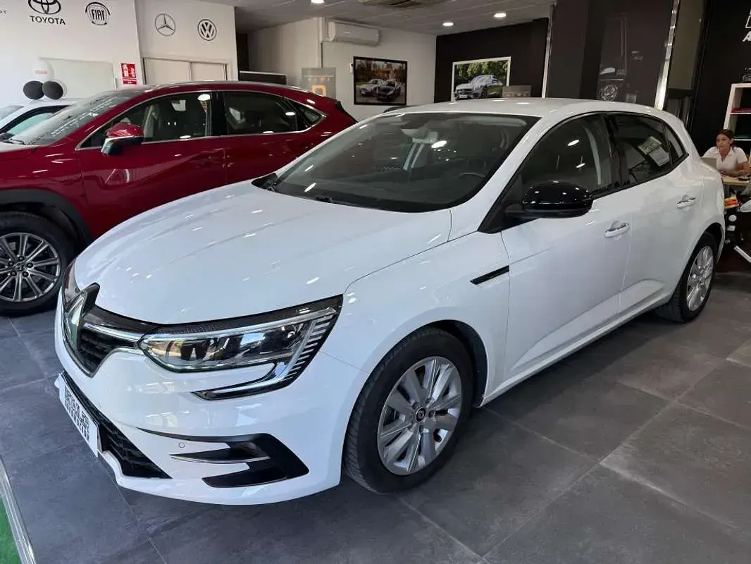 Usado Renault Mégane Equilibre 116 CV (85 kW) 2022 Blanco Utilitario