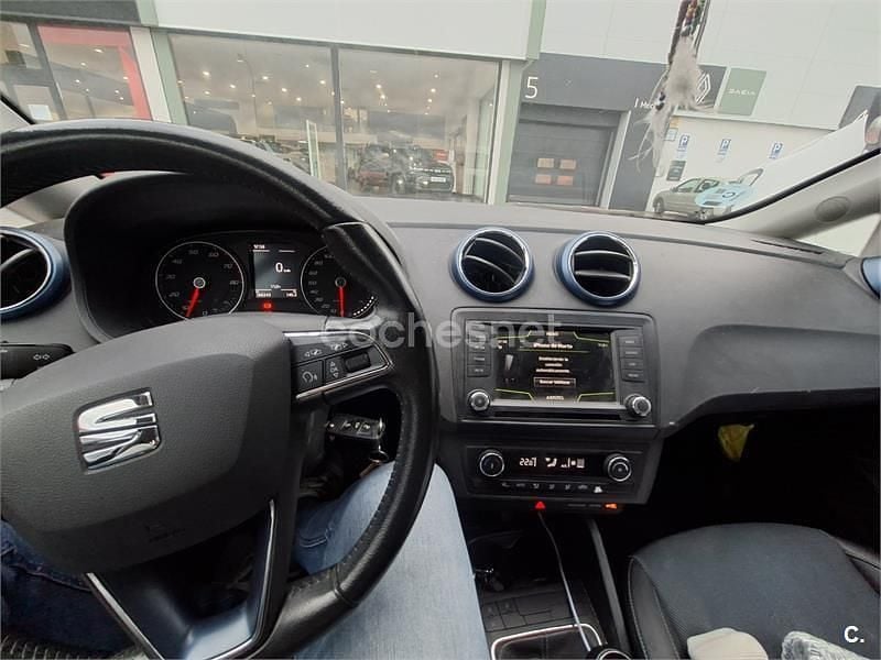 Usado Seat Ibiza CONNECT 90 CV (66 kW) 2016 Negro Berlina