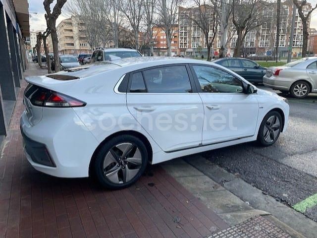 Usado Hyundai Ioniq 141 CV (103 kW) 2020 Blanco Utilitario
