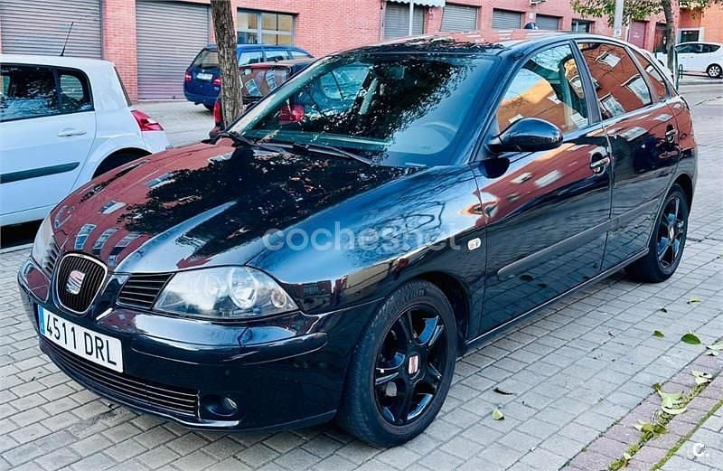 Usado Seat Ibiza Stylance 100 CV (73 kW) 2006 Negro Utilitario