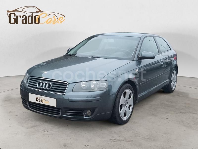 Gris / plata Usado 2004 Audi A3 Ambiente Berlina | 6490 € (Un poco caro) - Imagen 1/4