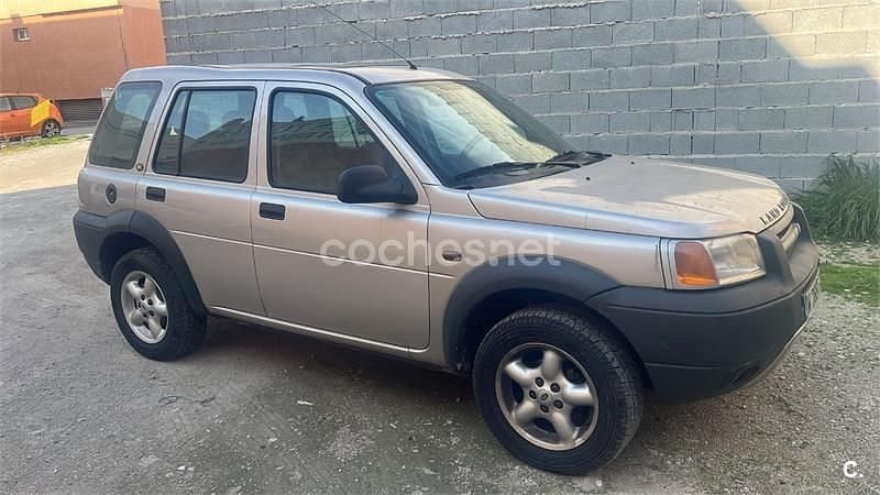 Usado Land Rover Freelander 97 CV (71 kW) 2000 Gris / plata SUV