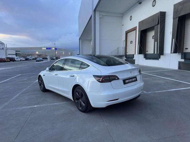 Usado Tesla Model 3 Standard Range 239 kW (325 CV) 2021 Blanco Berlina