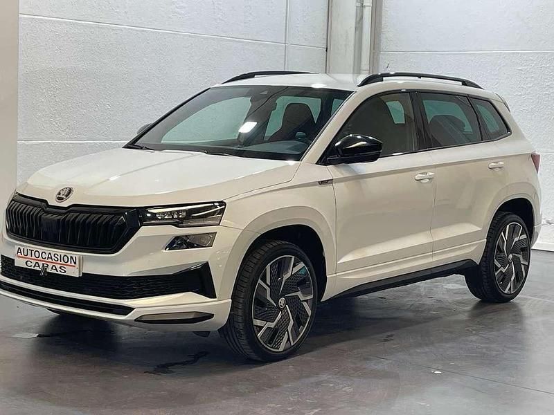 Blanco Usado 2023 Skoda Karoq SportLine SUV | 24.000 € (Precio justo) - Imagen 1/4