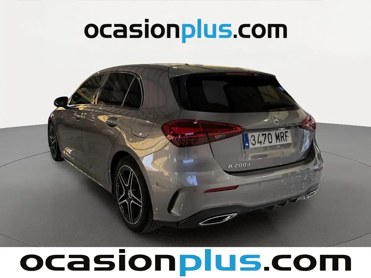 Begagnad Mercedes A200 Advanced 150 HK (110 kW) 2024 Grå Halvkombi