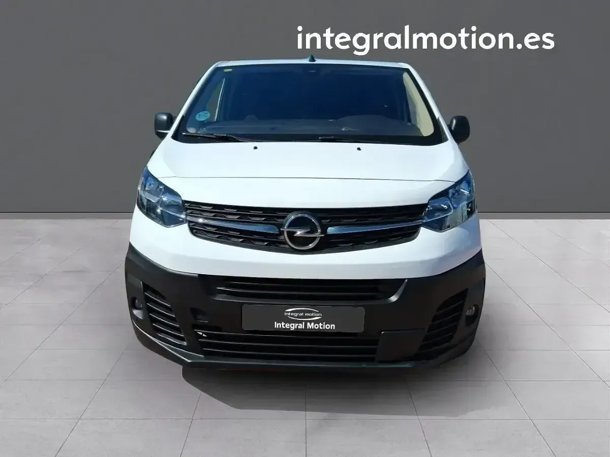 Usado Opel Vivaro 102 CV (75 kW) 2022 Blanco Monovolumen
