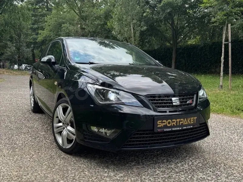 Usado Seat Ibiza SC FR 110 CV (80 kW) 2017 Negro Utilitario