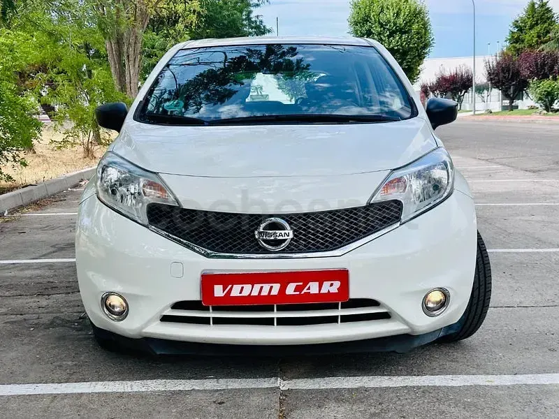 Usado Nissan Note Acenta 80 CV (58 kW) 2015 Blanco Utilitario
