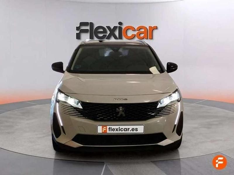 Usado Peugeot 3008 Allure 131 CV (96 kW) 2021 Blanco SUV