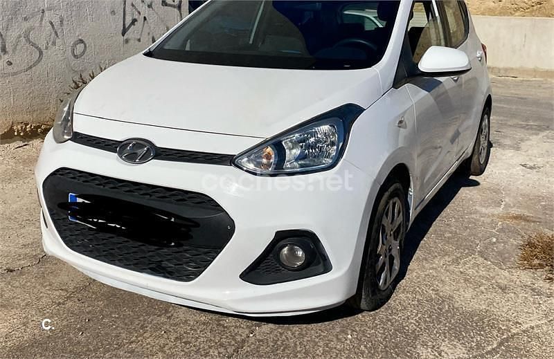 Blanco Usado 2015 Hyundai i10 GO! Utilitario | 6999 € (Precio justo) - Imagen 1/4