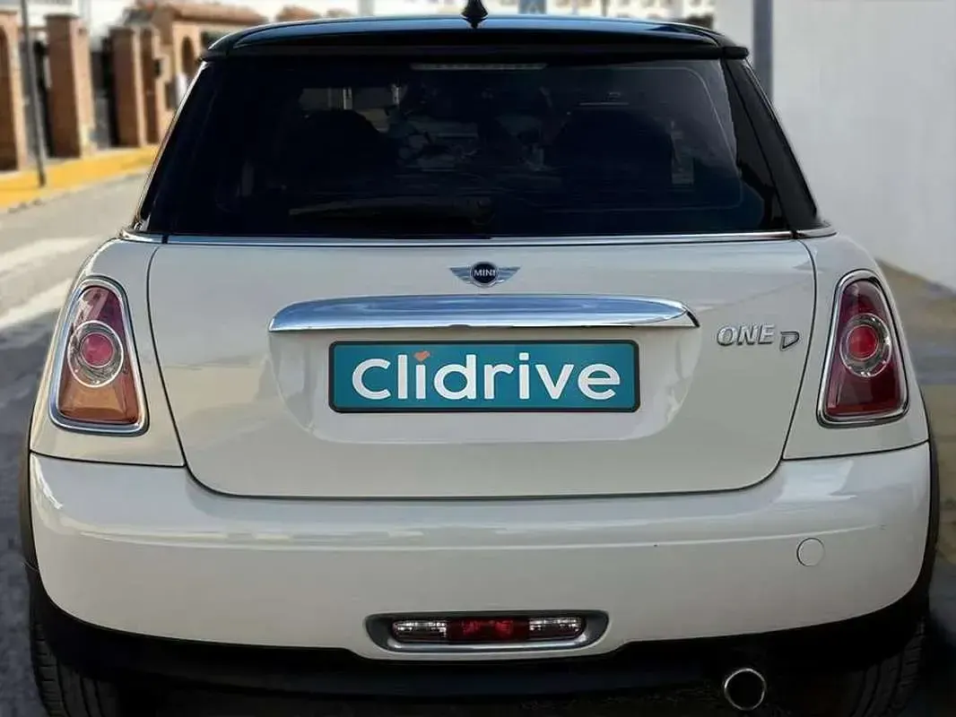 Usado Mini One D 95 CV (69 kW) 2014 Amarillo Utilitario