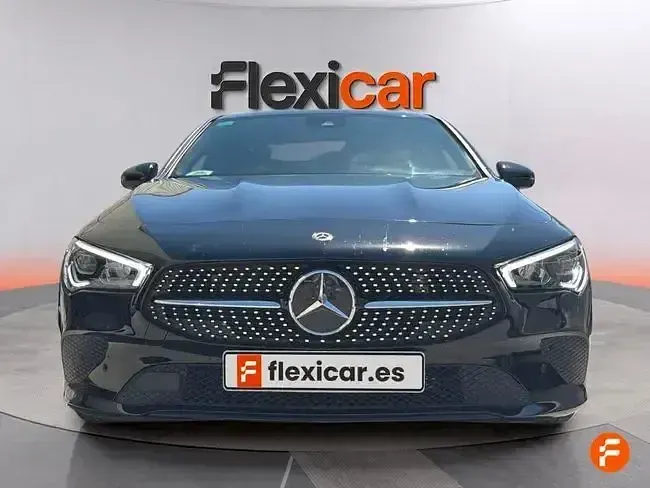 Usado Mercedes CLA200 163 CV (119 kW) 2020 Negro Coupe