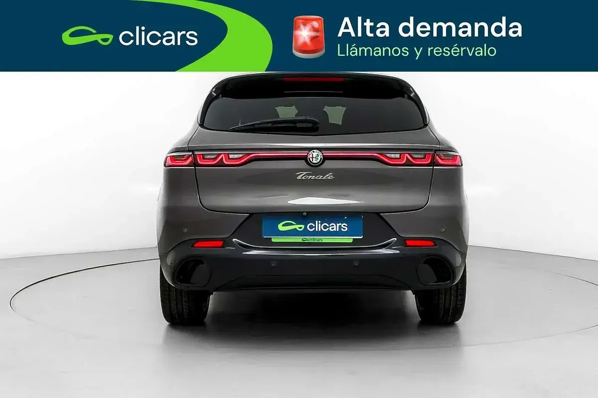 Usado Alfa Romeo Tonale Veloce 131 CV (96 kW) 2022 Gris SUV