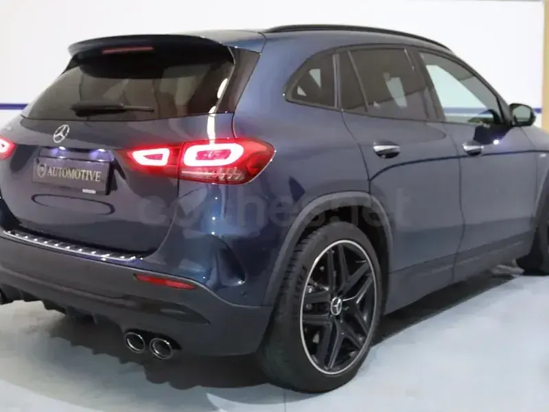 Usado Mercedes GLA45 AMG 421 CV (309 kW) 2021 Azul SUV