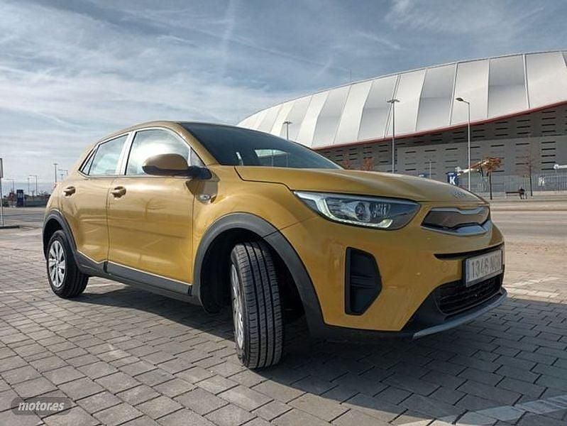 Usado Kia Stonic GT-Line 2025 Amarillo SUV